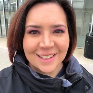 Meet your Posher, Casey